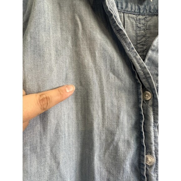 Chicos Woman's Denim Button Up Top Size 0 Blue Chambray Long Sleeve Western Boho - Picture 2 of 16